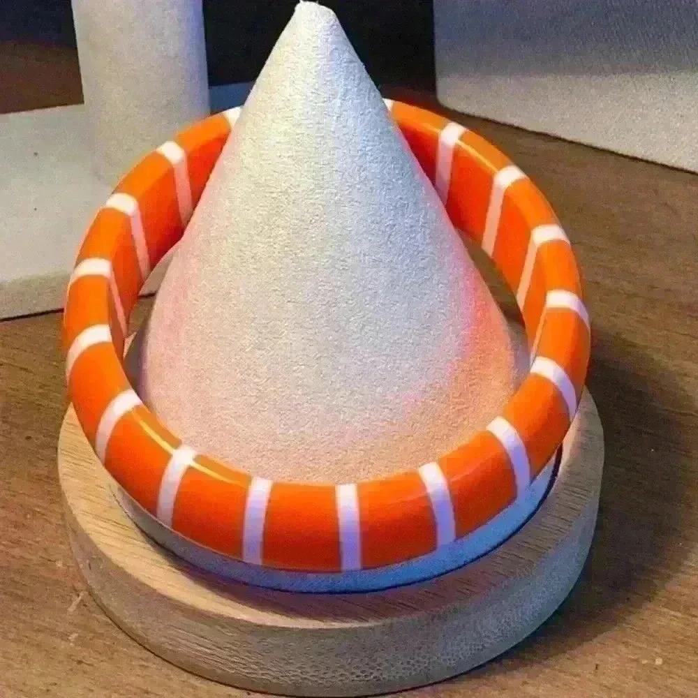 Vintage Acrylic Orange and White Bangle